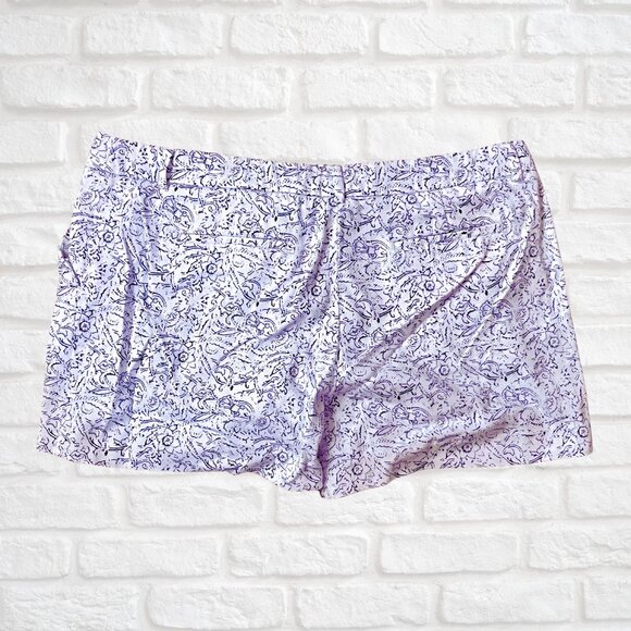 Floral Design Shorts - Picture 2 of 3